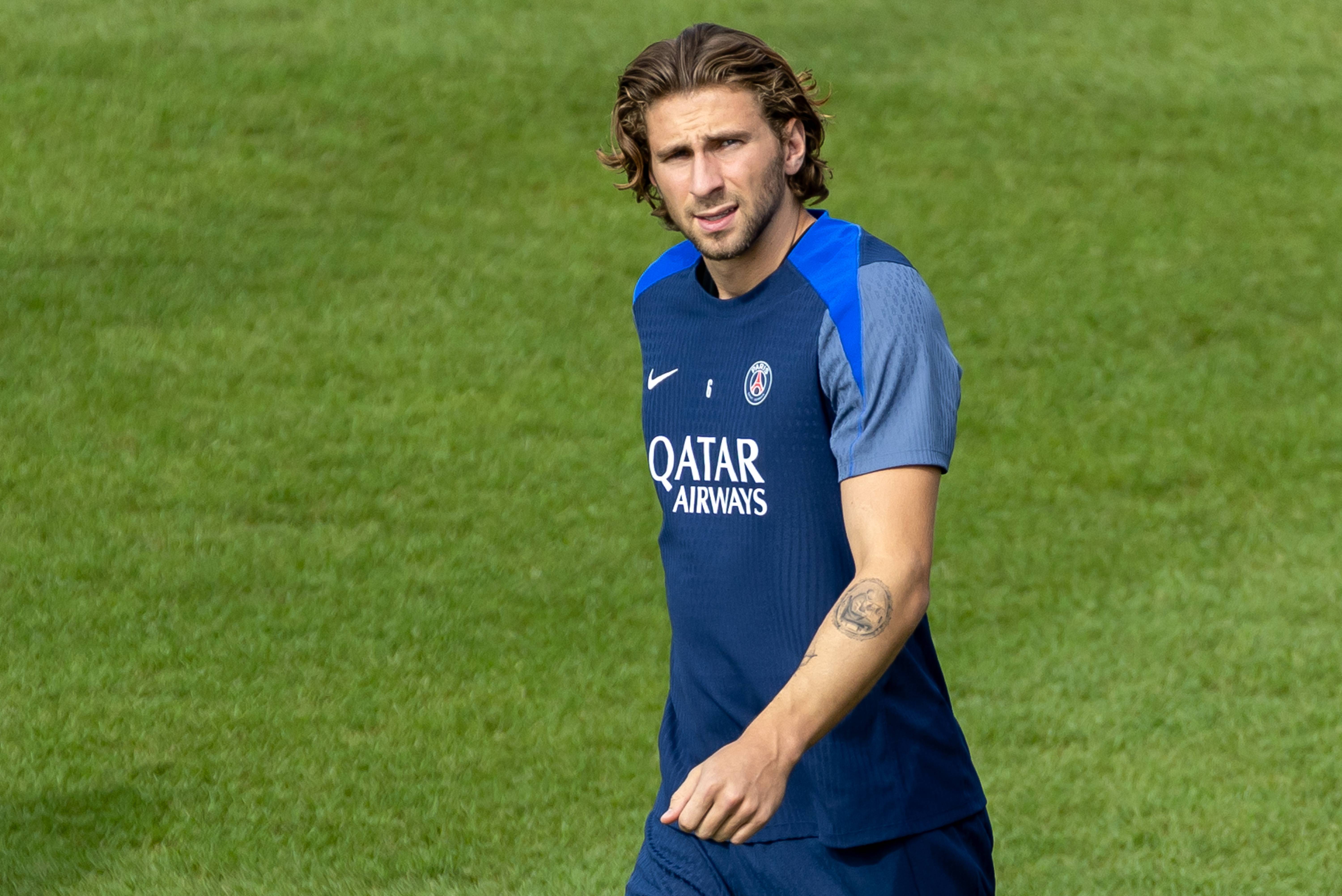 关于从巴黎圣日耳曼伤情更新备战法甲到风云突变切尔西今晨队长鼓劲,斯图加特围绕意大利杯调整名单的信息 关于从巴黎圣日耳曼伤情更新备战法甲到风云突变切尔西今晨队长鼓劲,斯图加特围绕意大利杯调整名单的信息