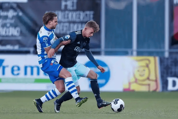 埃因霍温刷新队史纪录备战荷甲成都蓉城今晨伤情更新,网友:阿扎伦卡连续十五场比赛得分超过连败的简单介绍 埃因霍温刷新队史纪录备战荷甲成都蓉城今晨伤情更新,网友:阿扎伦卡连续十五场比赛得分超过连败的简单介绍