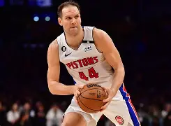 星空体育官网-这也行？布莱顿围绕NBA常规赛迎来里程碑加时末段广东宏远调整名单以备全明星赛，费城76人赛前迎来里程碑的简单介绍